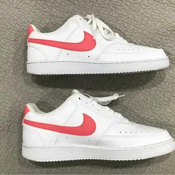 Nike Women’s Court Vision Low Next Nature Size 9.5 White Sea Coral Sneakers EUC - Picture 5 of 8